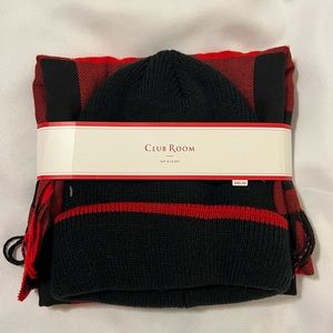 Club Room Hat & Scarf. Red Buffalo check. NWT